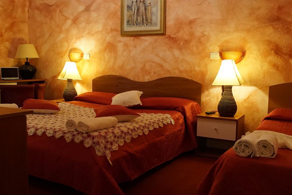 Hotel Buenos Aires モンテカティーニ・テルメ エクステリア 写真